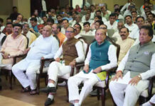 पूर्व सीएम शिवराज का संकल्प- इलाज के लिए चाहे मांगना पड़े, मदद जरूर करूंगा