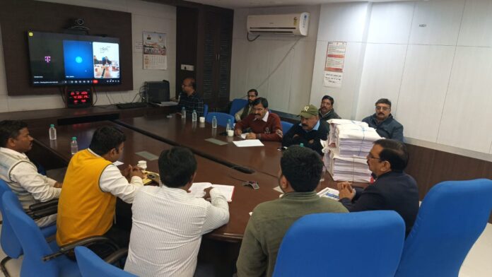 राजनैतिक दलों की बैठक (2)