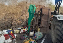 अशोकनगर: मजदूरों से भरी ट्रैक्टर-ट्रॉली पलटी, 16 घायल; नसीहर घाटी के पास हुआ दर्दनाक हादसा