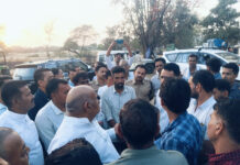 आलमपुर अग्निकांड: खेतों में पहुंचे राजस्व मंत्री करणसिंह वर्मा, अधिकारियों को दिए तत्काल सर्वे और मुआवजे के निर्देश