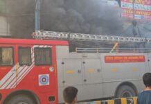 सोनीपत: खरखौदा में भीषण आग का तांडव; हार्डवेयर स्टोर जलकर खाक, दुकान की छत भी गिरी, भारी नुकसान