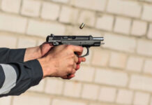 मिर्जापुर में सनसनी: पूर्व प्रधान व अधिवक्ता की दिनदहाड़े गोली मारकर हत्या; CCTV में कैद हुई वारदात, जनता का भारी आक्रोश