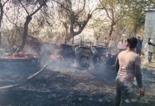 सीहोर: शेखपुरा में आग का तांडव, किसान के दो ट्रैक्टर और जनरेटर जलकर राख; 25 लाख का नुकसान