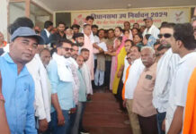 सीहोर: मां गायत्री हॉस्पिटल का लाइसेंस रद्द करने की मांग, प्रसूता की मौत पर राठौर समाज का कलेक्ट्रेट में बड़ा प्रदर्शन