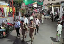 आगामी त्योहारों को लेकर प्रशासन अलर्ट: सीहोर में पुलिस और राजस्व विभाग ने निकाला संयुक्त ‘फ्लैग मार्च’