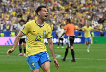 FIFA World Cup: अंतिम क्षणों के गोल से जीता ब्राजील, वहीं पराग्वे ने पेनाल्टी शूटआउट में जर्मनी को हराकर रचा इतिहास; दोनों राउंड ऑफ 16 में पहुंचे