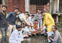 आष्टा विधायक का ग्रामीण दौरा: ‘एक पेड़ मां के नाम’ अभियान के तहत किया पौधरोपण, गिनाईं मोदी सरकार की ऐतिहासिक उपलब्धियां