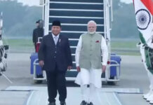 PM मोदी की इंडोनेशिया यात्रा: फाइटर जेट्स ने विमान को किया एस्कॉर्ट, राष्ट्रपति प्रबोवो ने किया स्वागत; ₹2,500 करोड़ की ब्रह्मोस मिसाइल डील पर लग सकती है मुहर