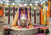 MP:उज्जैन, ओंकारेश्वर, पशुपतिनाथ, भोजेश्वर समेत प्रमुख शिवालयों में सुबह से लंबी कतारें, भस्म आरती और जलाभिषेक में शामिल हुए लाखों श्रद्धालु।