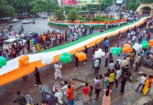 महाराष्ट्र में ‘हर घर तिरंगा’ अभियान का आगाज़: देशभक्ति के रंग में रंगे जिले, रैलियों और जन-जागरूकता कार्यक्रमों की मची धूम