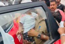 भोपाल: बदमाश का पीछा कर रहे पुलिसकर्मियों की बाइक से टकराई बच्ची, हंगामा; आईडी दिखाने पर शांत हुए लोग
