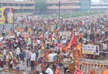 कुबेरेश्वरधाम में उमड़ा आस्था का महासागर: हजारों कांवड़ यात्रियों ने किया जलाभिषेक