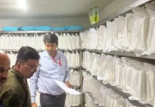 रक्षाबंधन से पहले खाद्य विभाग का बड़ा एक्शन: भोपाल के सीहोर रोड स्थित साईं बाबा ट्रेडिंग से 114 किलो मिठाई जब्त; सैंपल लैब भेजे गए