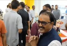शक्कर के बढ़ते दामों पर बोले प्रभारी मंत्री: कहा- सरकार कर रही चिंतन, जनता रखे धैर्य
