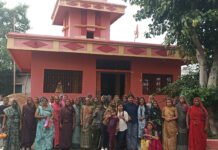 अपने गाँव ‘निपानिया कलां’ की माताओं-बहनों का आत्मीय स्वागत: सुंदरकांड समिति ने की सेवा