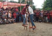चरनाल में 43वीं गेड़ी प्रतियोगिता: ढोल की थाप और ‘ठोकर-धक्का’ मुकाबलों पर झूमा ग्रामीण अंचल