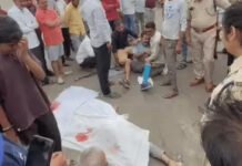 रायसेन: बाड़ी मार्ग पर बेकाबू डंपर ने बाइक सवारों को रौंदा; बाबई निवासी युवक की दर्दनाक मौत, ग्रामीणों ने 2 घंटे किया चक्काजाम