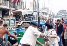 रायसेन: इंडियन चौराहे पर दुकान-जमीन के विवाद में चले लाठी-डंडे; एक ही समुदाय के दो पक्ष भिड़े, पुलिस ने भांजी लाठियां-बनाया मामला