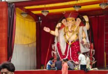 आष्टा: 200 साल पुराना प्राचीन गणेश मंदिर, जहां प्रतिमा के नीचे बनी गुफा में विराजमान हैं भोलेनाथ और मां अन्नपूर्णा