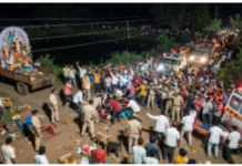 जबलपुर में दुर्गा प्रतिमा विसर्जन के दौरान बड़ा हादसा, हाईटेंशन लाइन की चपेट में आने से दो की मौत, आठ से ज्यादा झुलसे