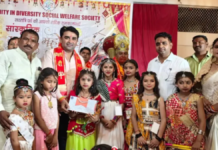 सीहोर में आज निकली 151 मीटर लंबी चुनरी यात्रा, करौली वाली माता मंदिर से सुबह 10:30 बजे हुआ शुभारंभ