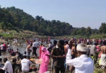 सीहोर में पितृ मोक्ष अमावस्या पर नर्मदा घाटों पर उमड़ी श्रद्धालुओं की भीड़, पिंडदान और तर्पण कर पूर्वजों को किया याद